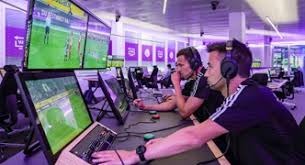 巴媒：格雷米奥主席候选者曾想招募本泽马，以此当竞选筹码